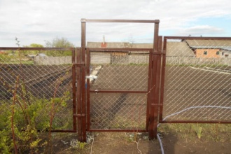 Забор из сетки рабицы в натяг секционный 30 метров